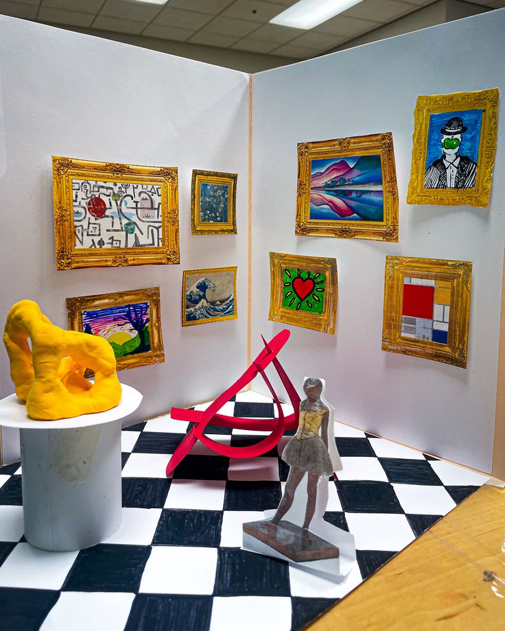 Create a DIY Museum