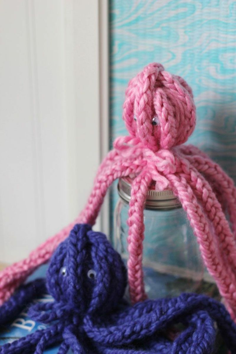 Finger Knit Octopus