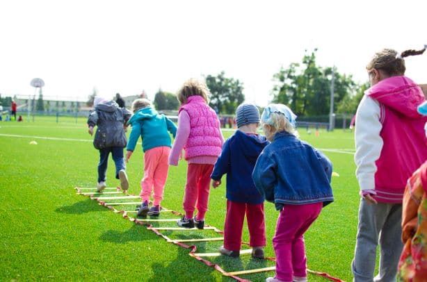  Follow the Leader