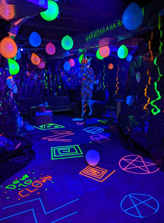 glow in the dark party