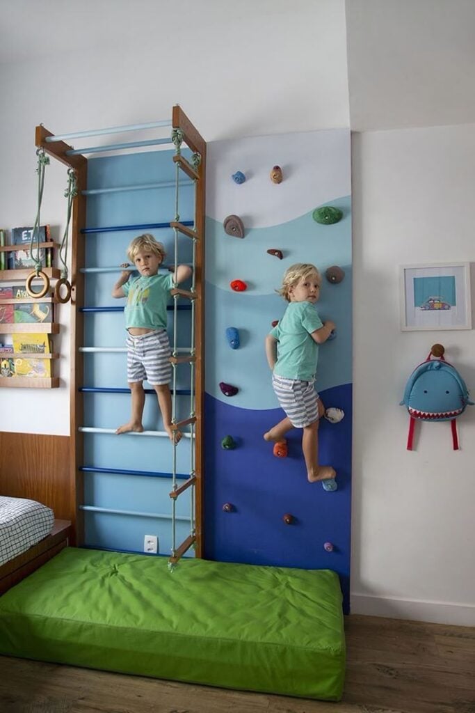  Indoor Climbing Wall