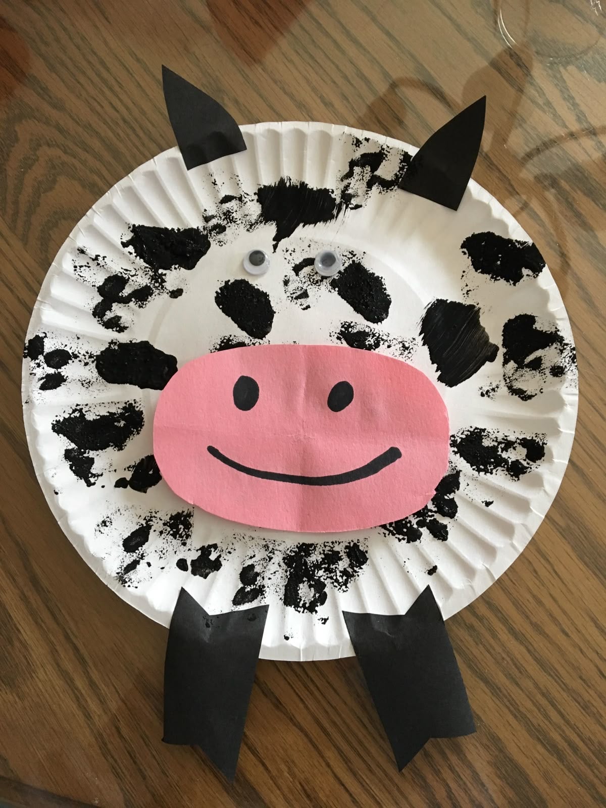 paper plate cow
