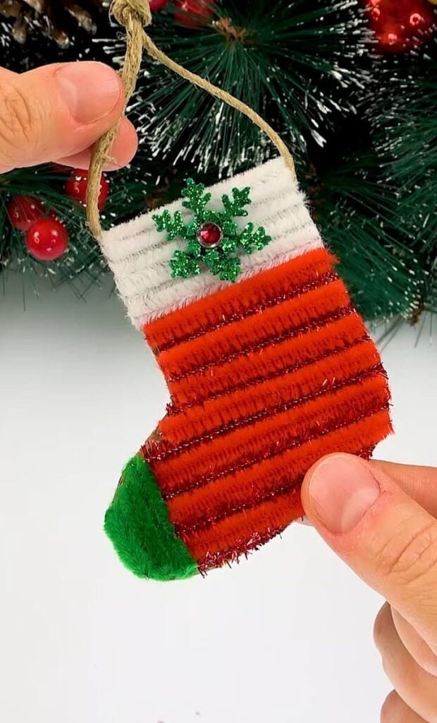 Pipe Cleaner Christmas Ornaments