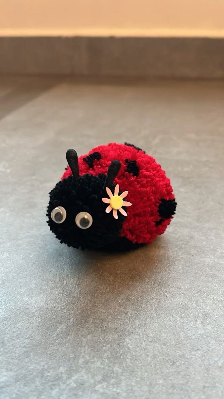 Pom Pom Ladybug
