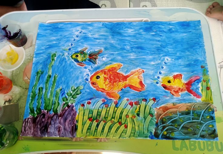  Underwater Finger Painting