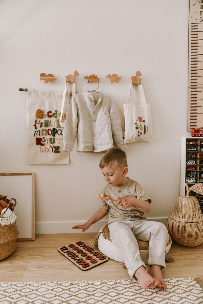  Wall Hooks for Easy Organization
