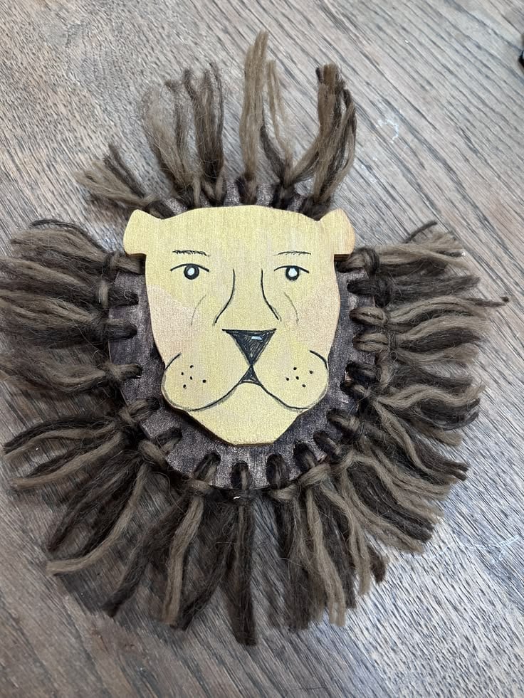 Yarn Mane Lion
