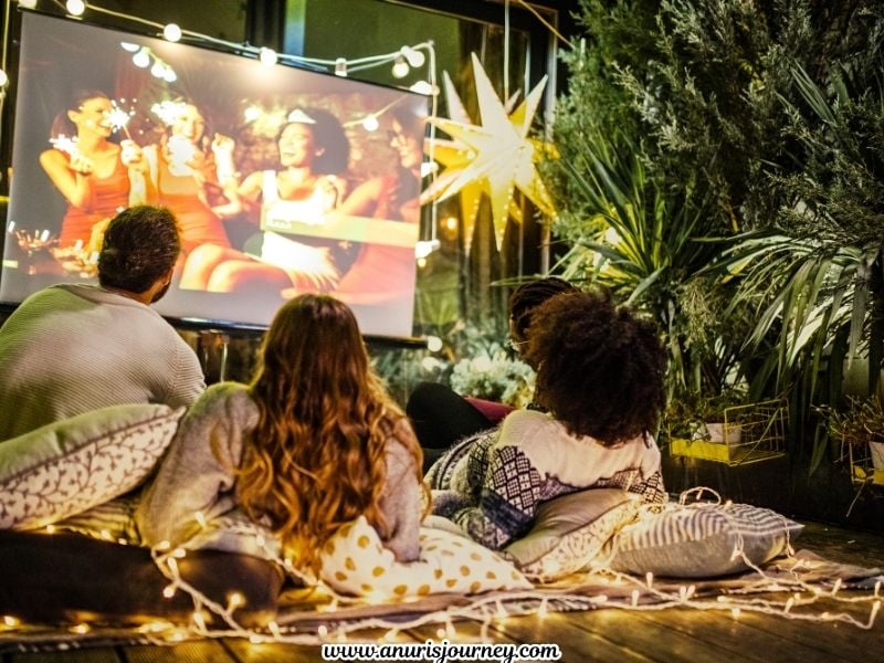 A-movie-night-with-the-theme-taken-seriously.