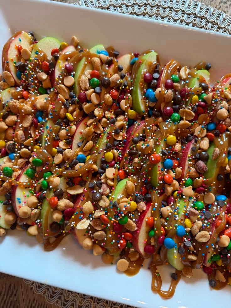 Apple-Nachos-easy-birthday-snacks-for-teens