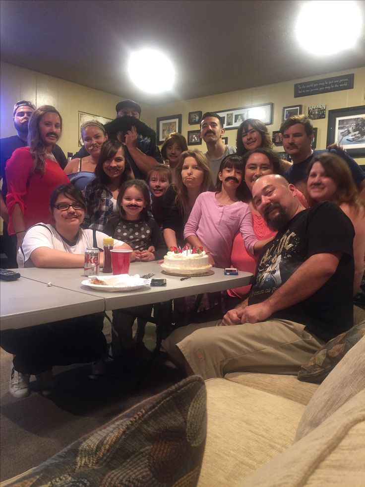 Awkward-Family-Photo-Party-Funny-Birthday-Party-Themes-For-Adults