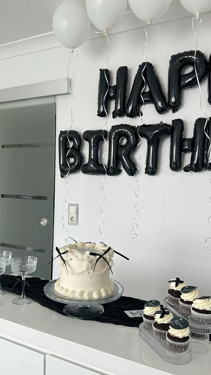 Black-And-White-Birthday-Party.