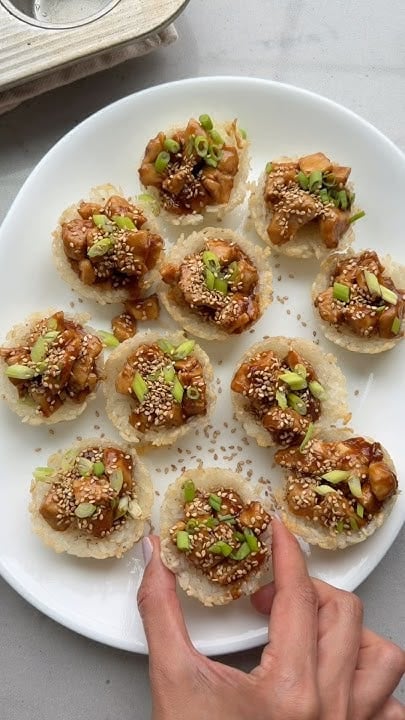 Chicken-or-Vegetable-Rice-Cups.