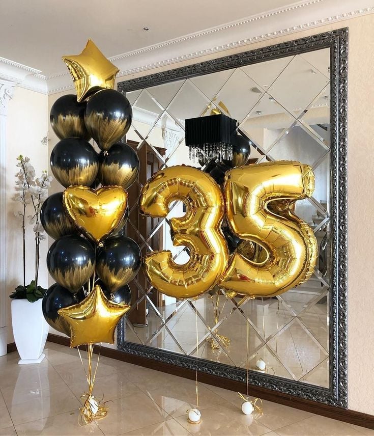 Elegant-Black-and-Gold-35th-Birthday-Party-Ideas-For-Adults
