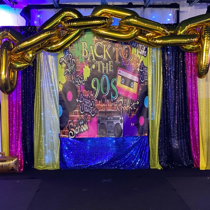 Favorite-Decade-35th-Birthday-Party-Ideas-For-Adults