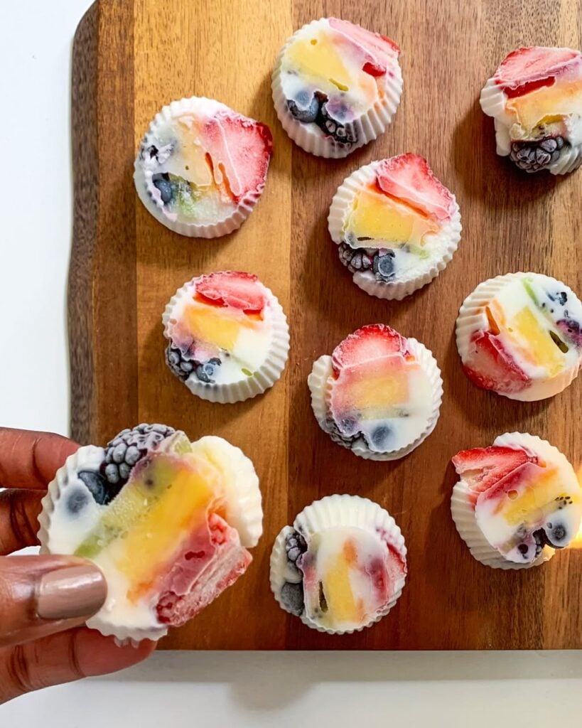 Frozen-Fruit-Yoghurt-Cups.