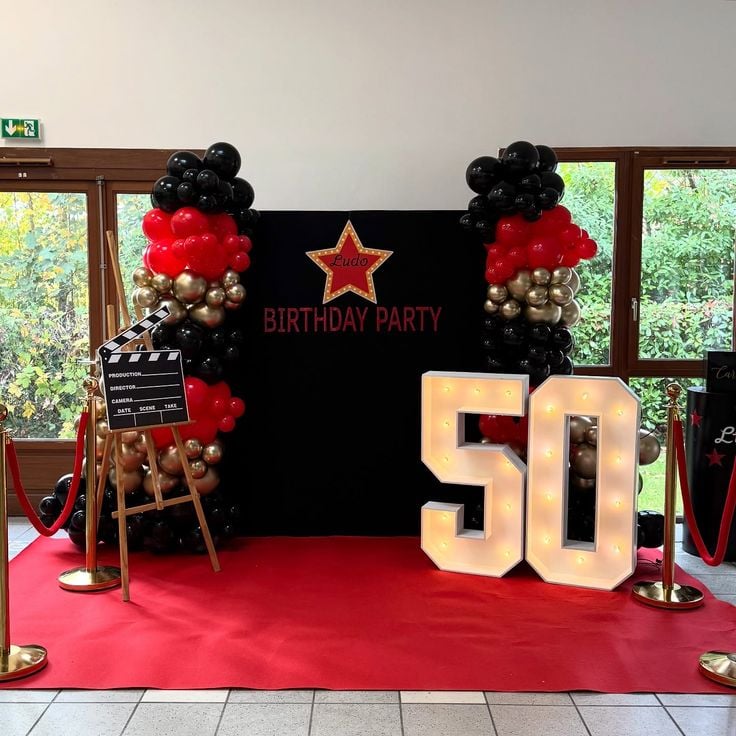 Hollywood-Red-Carpet-Birthday-Theme-With-a-Star-Treatment-50th-Birthday-Party-Themes
