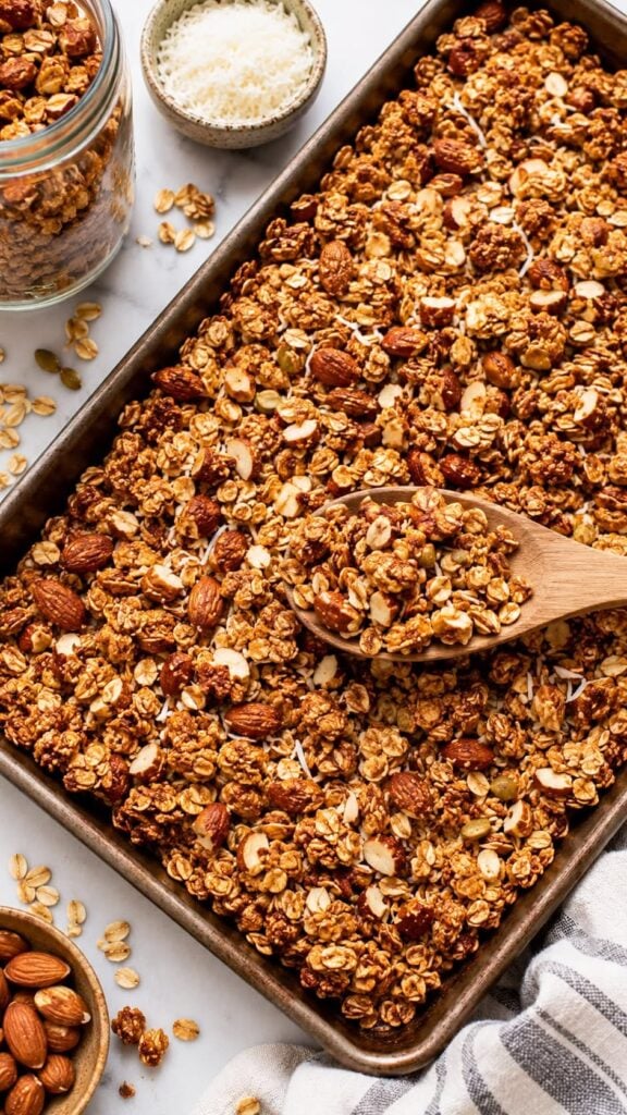 Homemade-Granola-Clusters-easy-birthday-snacks-for-teens