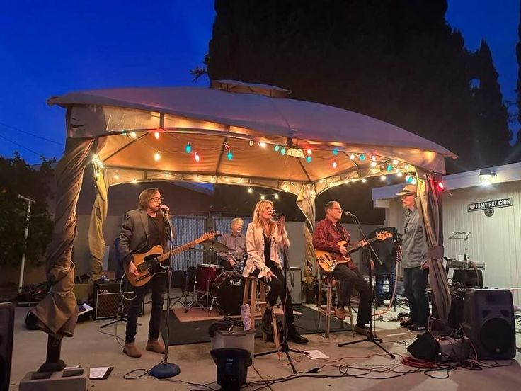 Host-a-Birthday-Celebration-With-Live-Music-Fun-70th-Birthday-Party-Ideas
