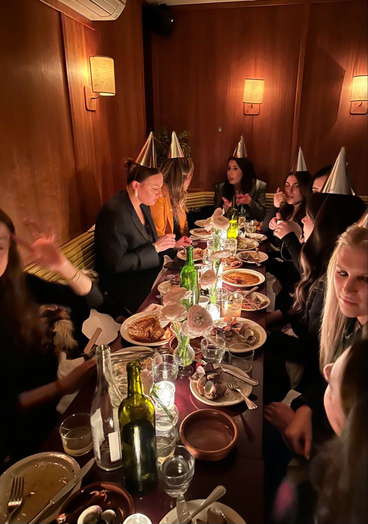 Host-a-Birthday-Dinner-With-a-Dressy-Theme-Classy-Birthday-Party-Ideas-for-Adults