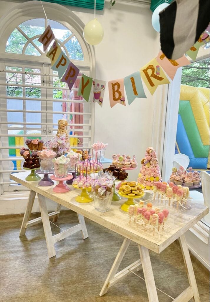 Make-Your-Own-Dessert-Table