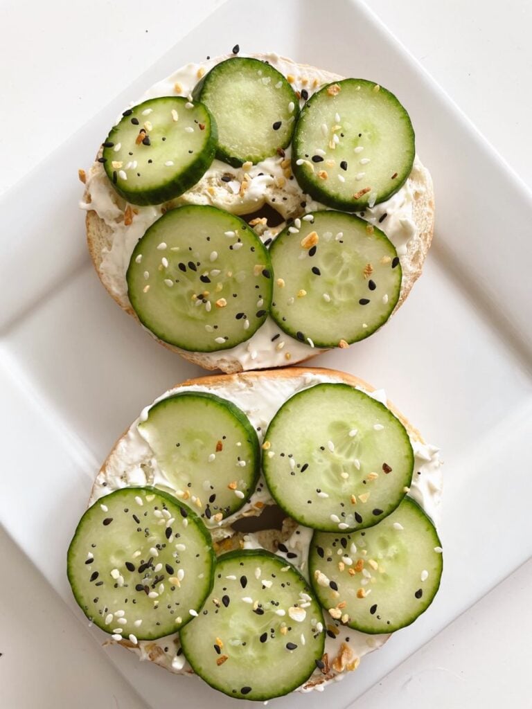 Mini-Bagels-With-Cream-Cheese-and-Cucumber.