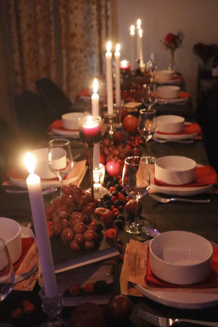 Murder-Mystery-Dinner-Fun-60th-Birthday-Party-Ideas-For-Adults