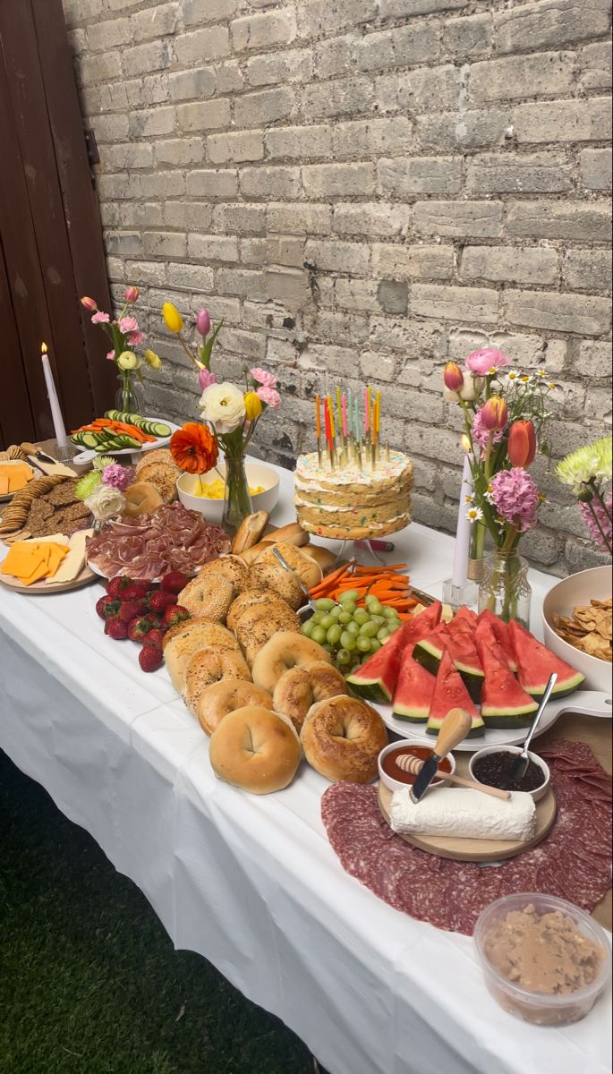 Organize-a-Family-Birthday-Brunch