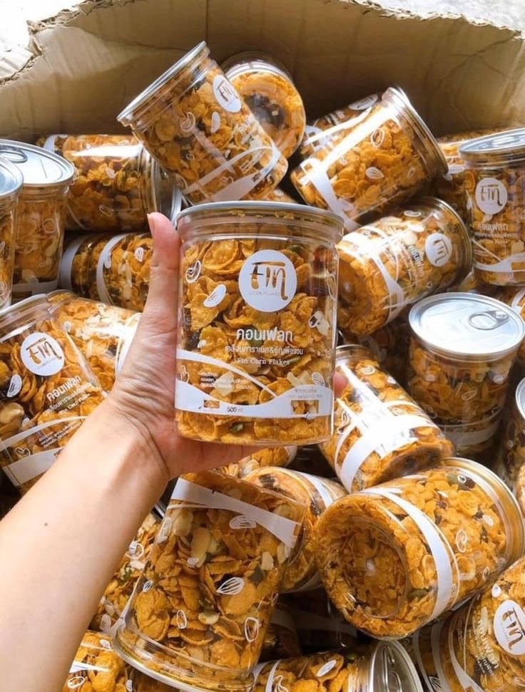 Personalised-Snack-Packaging-Studio.