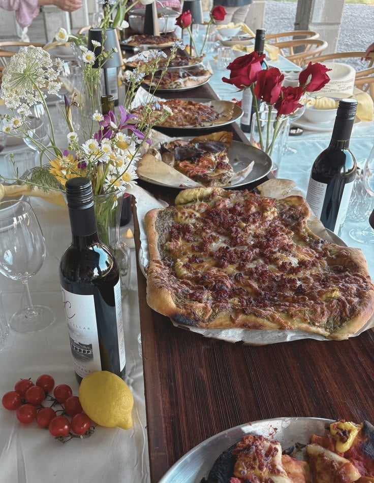 Pizza-and-Wine-Party