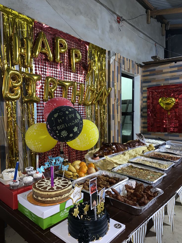 The-No-Theme-Just-Good-Food-Birthday