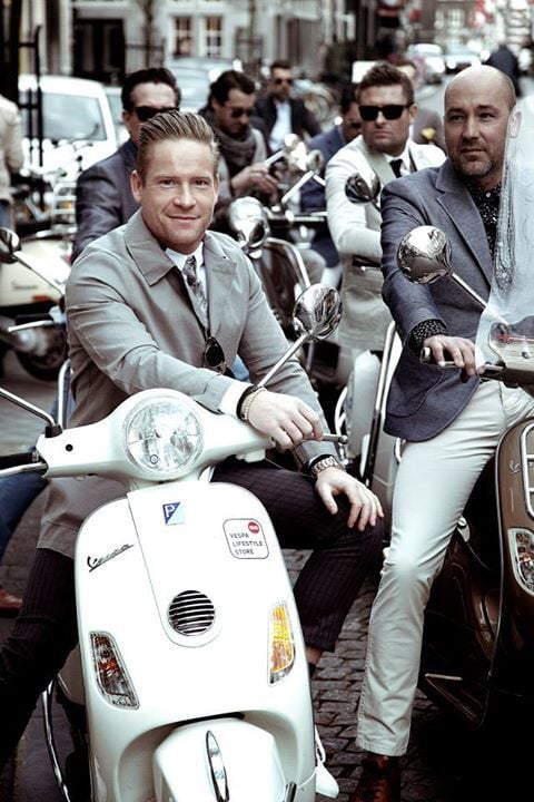 Vespa-City-Ride