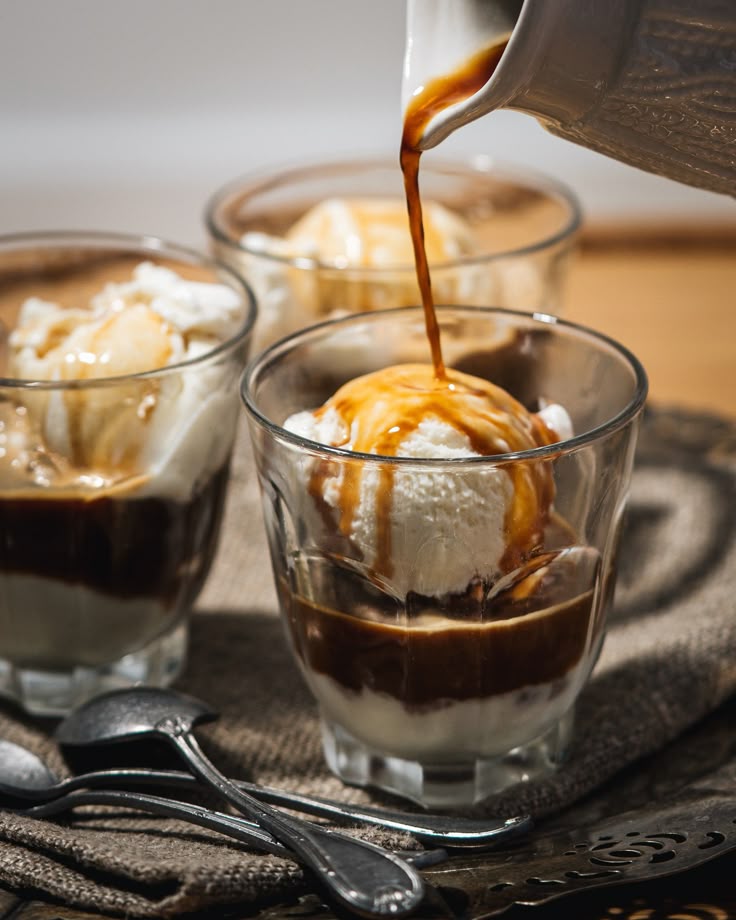 Affogato-Easy-Birthday-Desserts-for-Adults