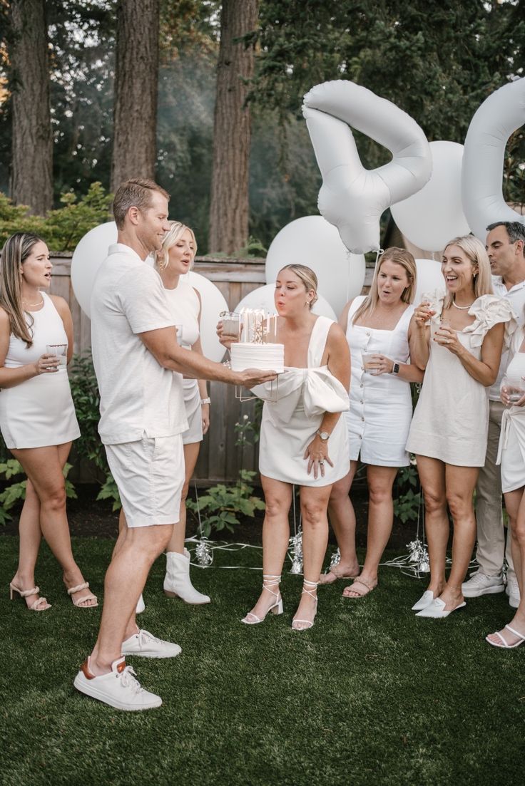 All-White-Birthday-Party.