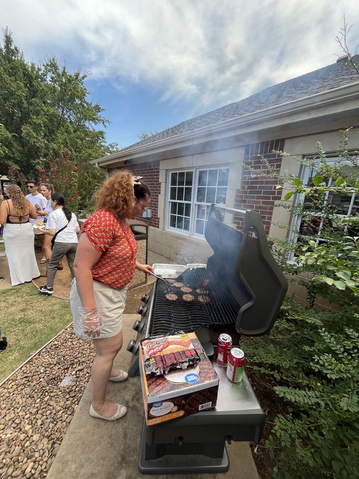 Backyard-BBQ.