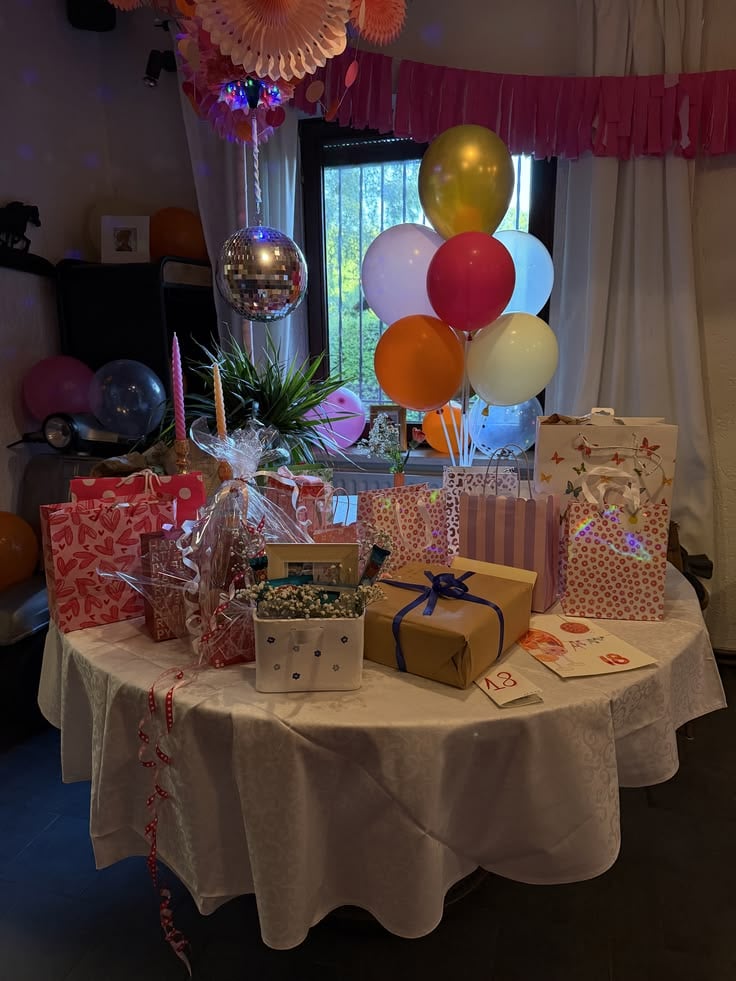 Birthday-Gift-Table-That-Looks-Intentional