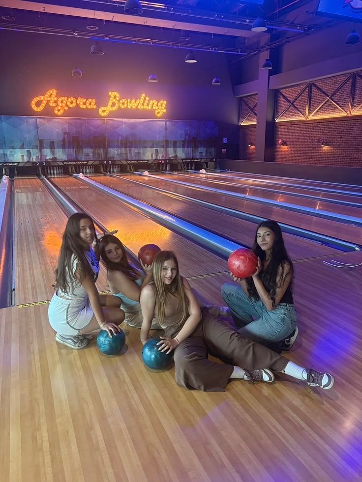 Bowling-Adult-Birthday-Party-Activities