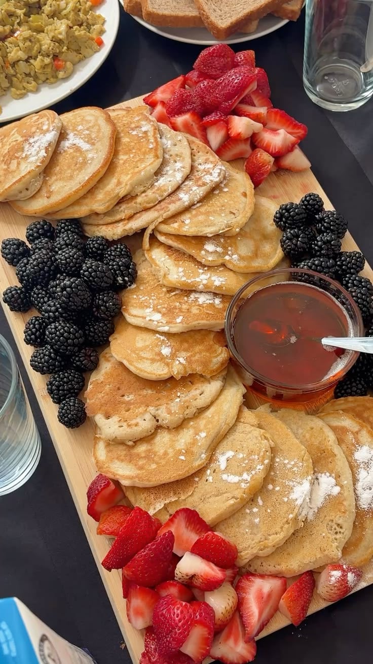 Breakfast-at-Midnight-Birthday-Ideas-for-a-Guys-Night.