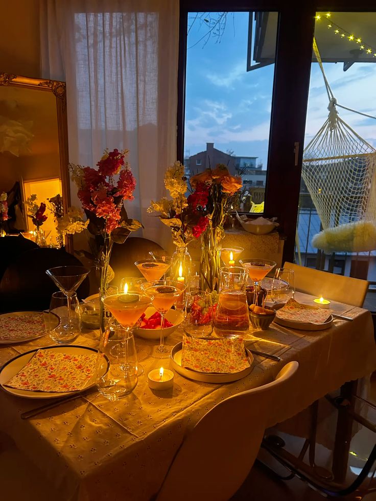 Candle-and-Cocktail-Night
