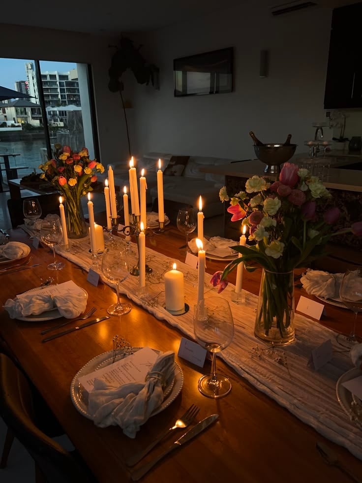 Candlelit-Dinner-DIY-Adult-Birthday-Party-Ideas