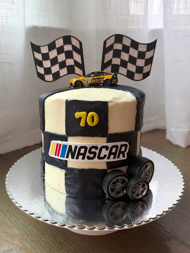 Cross-the-Finish-Line-With-a-Race-Car-Birthday-Cake-Ideas-for-Men