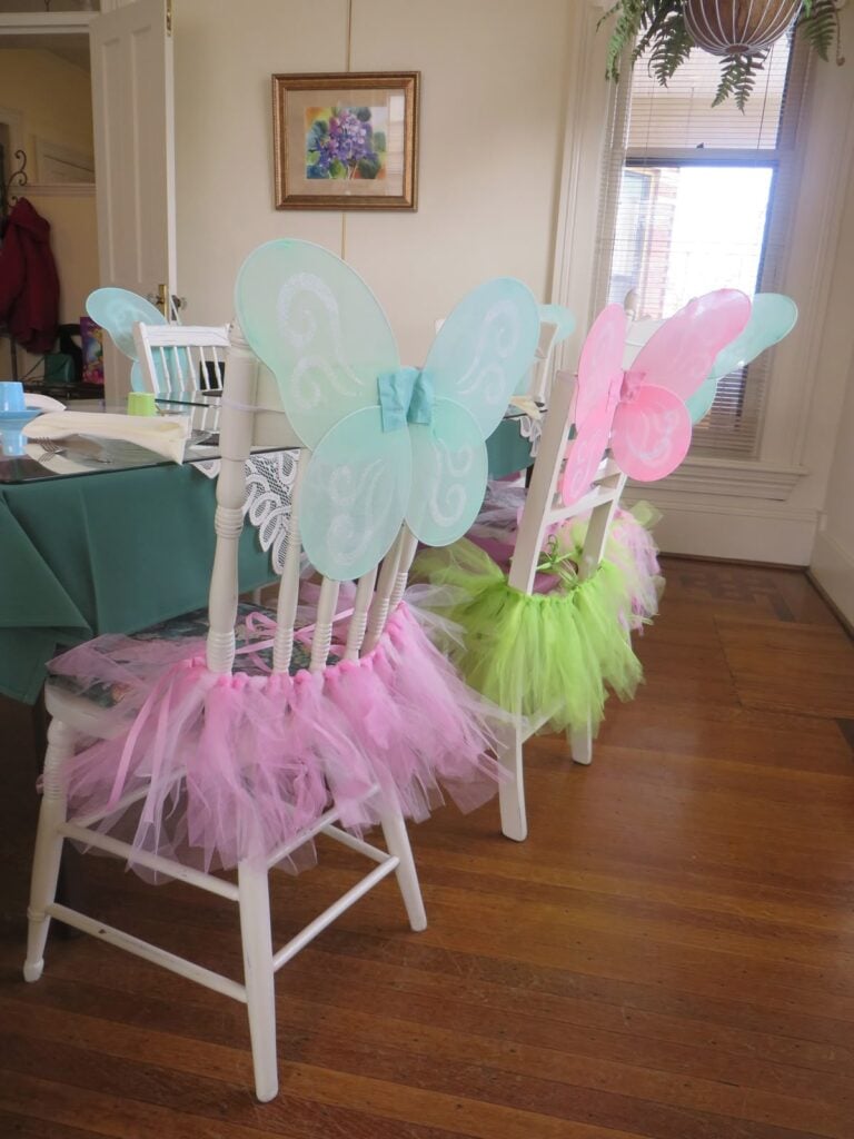 Cute-Chair-Detail-for-the-Birthday-Teen.