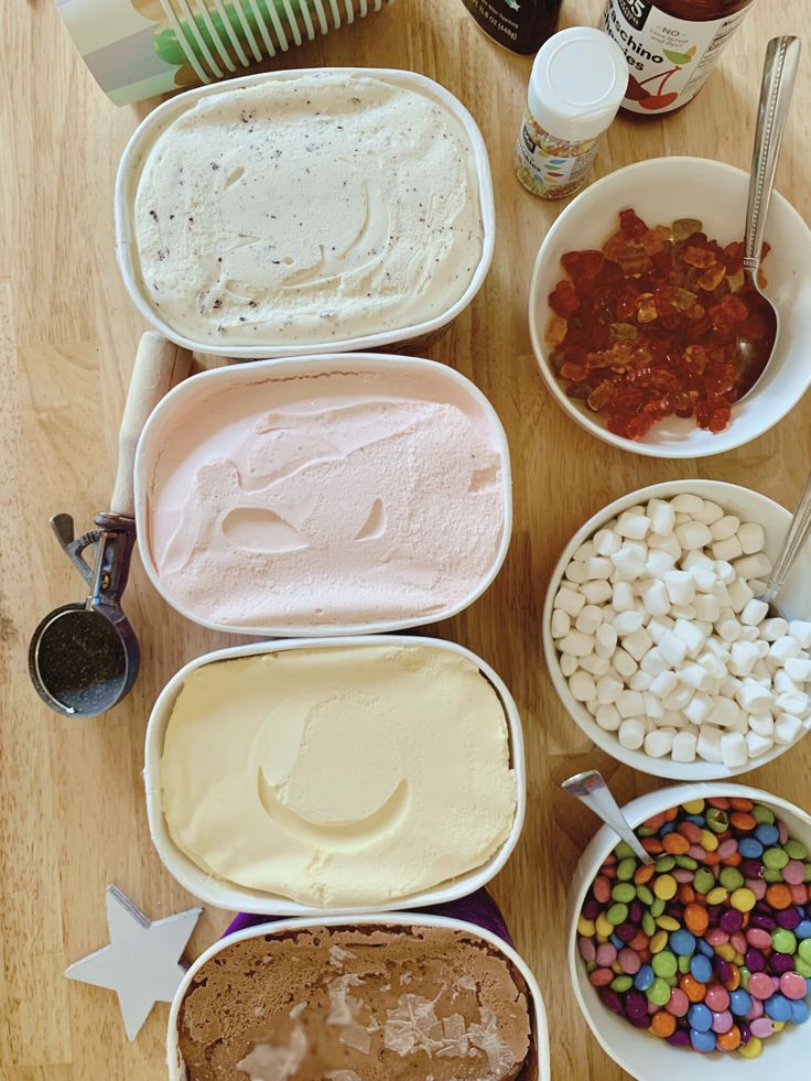 DIY-Sundae-Bar-Party.