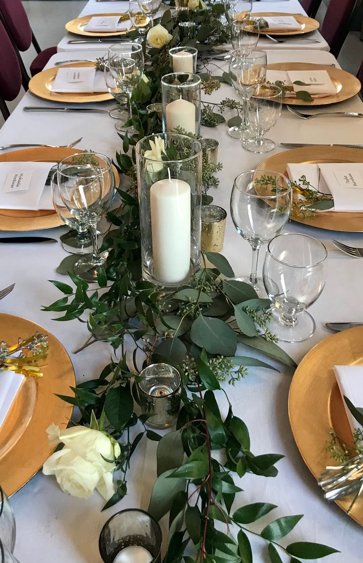 Eucalyptus-Garland-Table-Runner