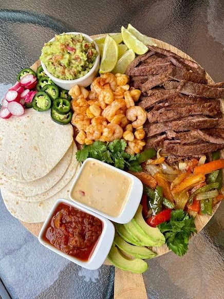 Fajita-Adult-Birthday-Party-Food-Ideas