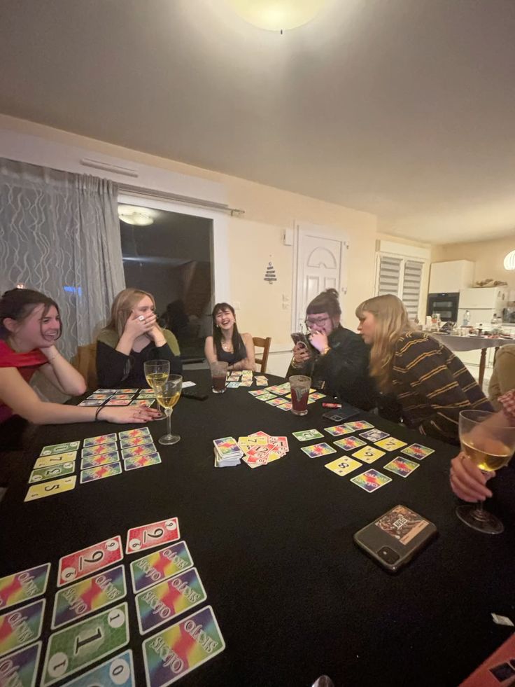Game-Night-With-Prizes