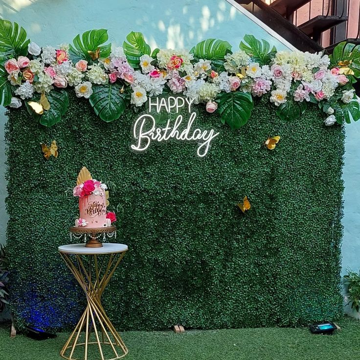 Greenery-Wall-Backdrop