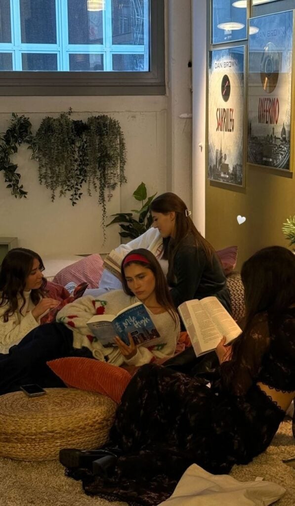 Have-a-Bookshop-or-Library-Crawl