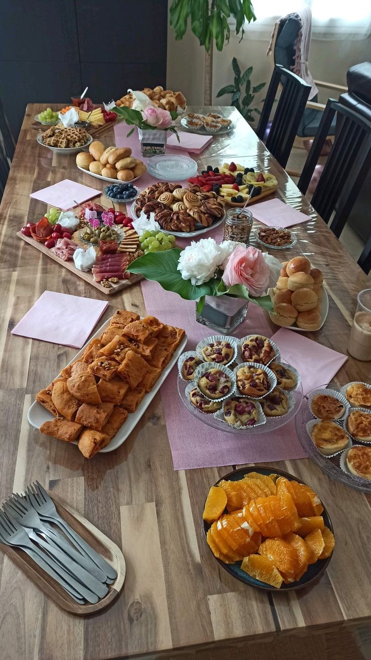 Homemade-Birthday-Brunch-Cozy-Birthday-Ideas-for-a-Birthday-at-Home