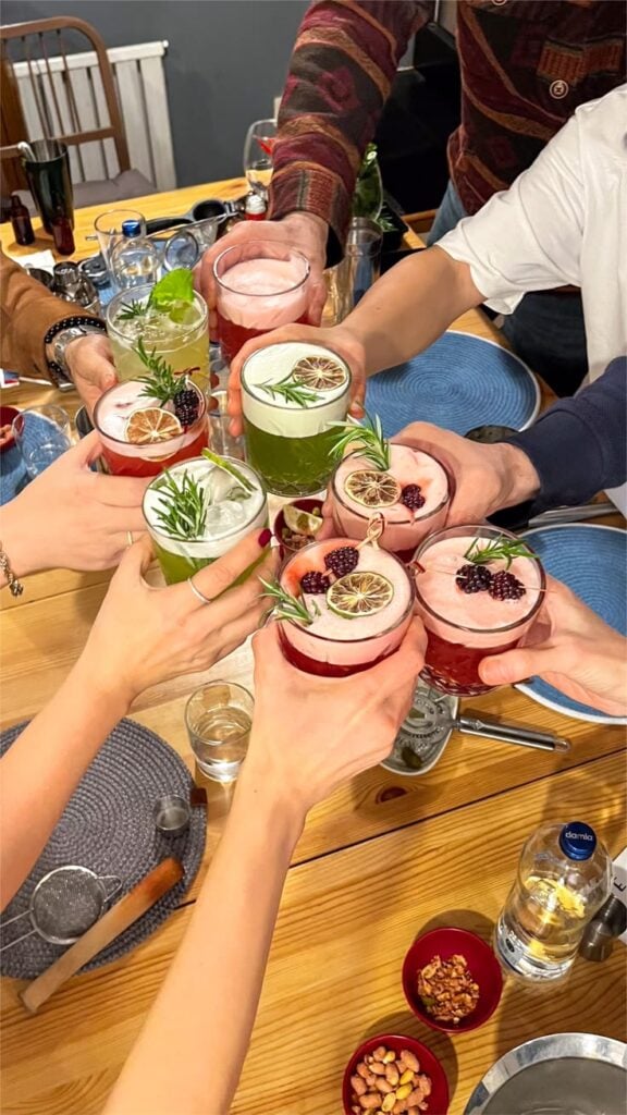 Host-a-Mocktail-Pairing-Evening.