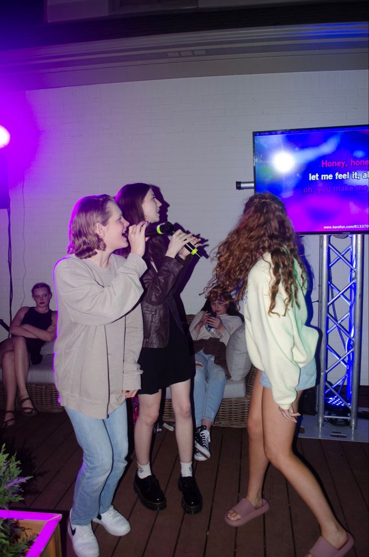Karaoke-Night-Adult-Birthday-Party-Activities.